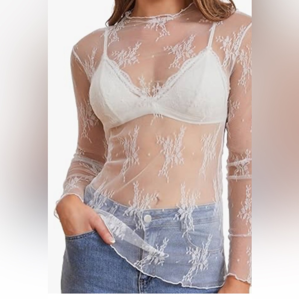 Sheer layering tops and floral - Picture 2 of 15